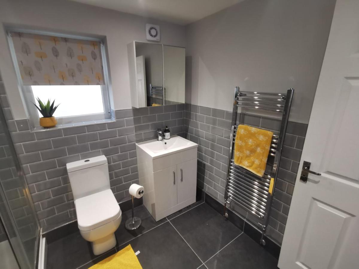 Apartment Immaculate One Bedroom With Private Parking Swansea